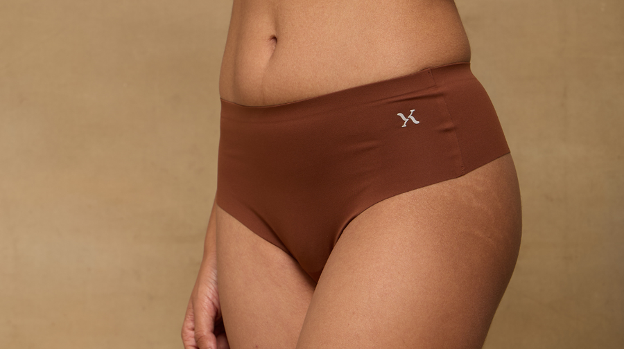 Thongs 101: Meaning, Benefits, and Dos & Don’ts (The Definitive Guide)